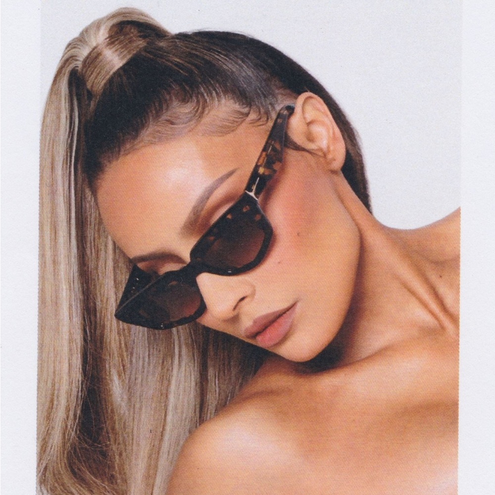 Dezi On Read Tortoise Shell Sunglasses